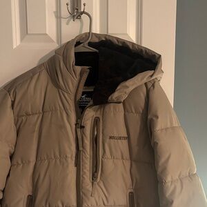 Hollister Men's Beige Puffer Jacket